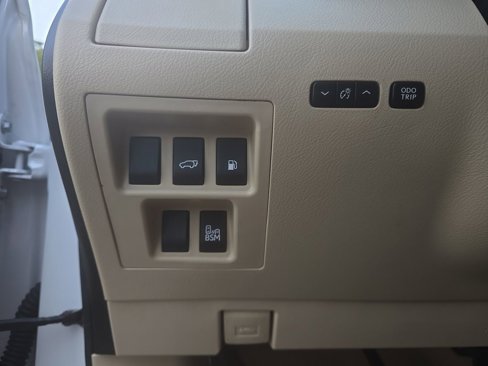Used 2015 Lexus RX 450h AWD image 27