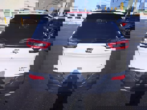 Used 2018 Jeep Cherokee Limited image 4
