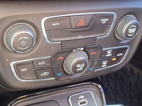 Used 2019 Jeep Compass Altitude image 16