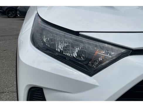 Used 2022 Toyota RAV4 LE image 49