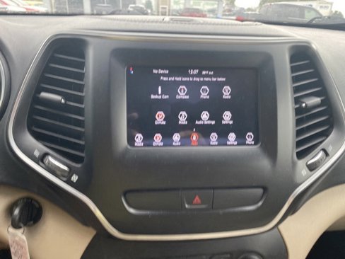 Used 2019 Jeep Cherokee Latitude image 21