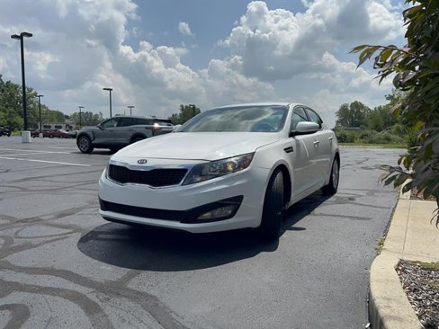 Used 2011 Kia Optima EX image 3