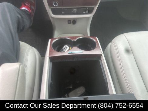 Used 2014 Toyota Sienna XLE image 27
