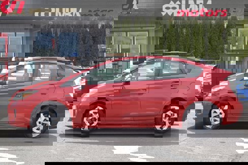 Used 2014 Toyota Prius Two image 9