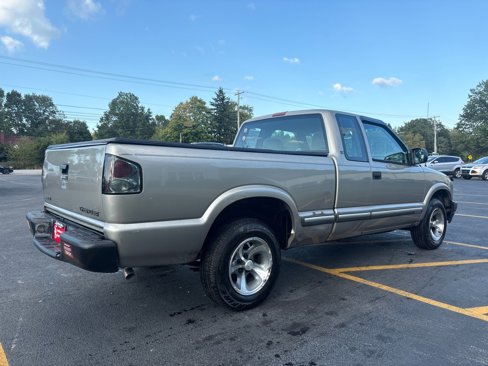 Used 2000 Chevrolet S10 Pickup LS w/ Preferred Equipment Group image 6