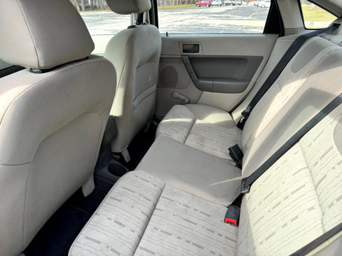 Used 2009 Ford Focus S image 34