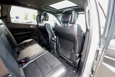 Used 2019 Jeep Grand Cherokee Altitude image 45