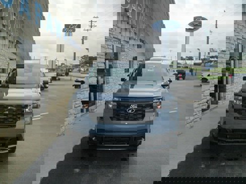 New 2025 Ford Maverick XLT image 33