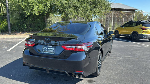 Used 2023 Toyota Camry SE image 8