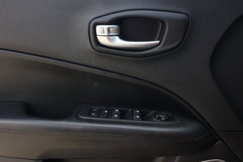 Used 2019 Jeep Compass Altitude image 24