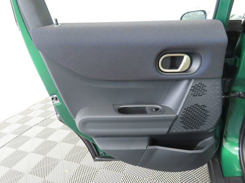 Used 2025 MINI Cooper 4-Door Hardtop image 28