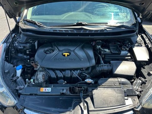 Used 2013 Hyundai Elantra Limited image 9