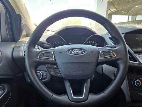 Used 2019 Ford Escape SEL image 21