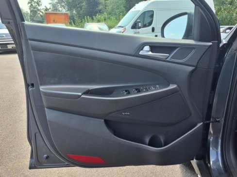 Used 2019 Hyundai Tucson Limited image 17