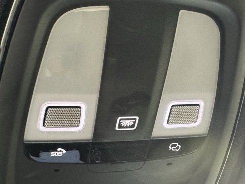 Certified 2023 Volvo C40 P8 Recharge Ultimate image 23