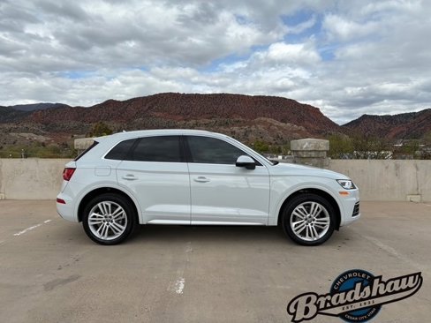 Used 2020 Audi Q5 2.0T Premium Plus image 3