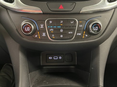 Used 2019 Chevrolet Equinox LT image 26