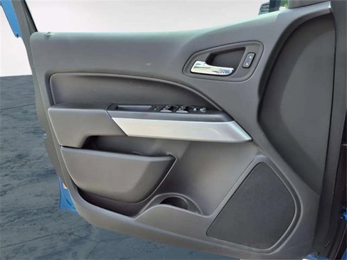 Used 2022 Chevrolet Colorado LT w/ LT Convenience Package image 27