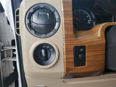 Used 2010 Ford E-150 and Econoline 150 image 22