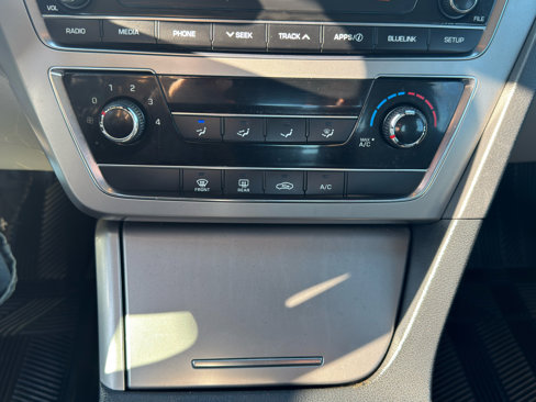 Used 2017 Hyundai Sonata SE image 26