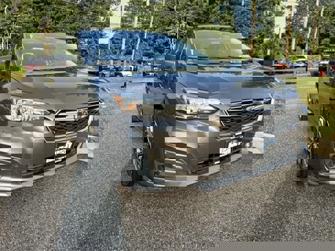 Used 2018 Subaru Impreza 2.0i image 2