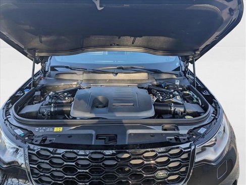 Certified 2024 Land Rover Discovery Dynamic SE image 4