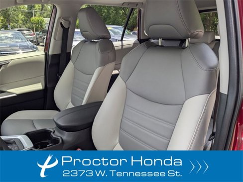 Used 2022 Toyota RAV4 XLE Premium image 30