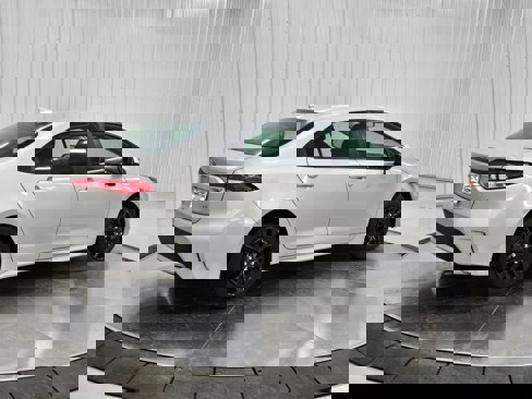 Used 2020 Toyota Corolla LE image 28