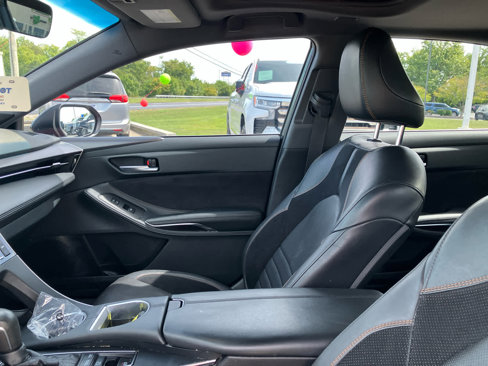 Used 2019 Toyota Avalon Touring image 10