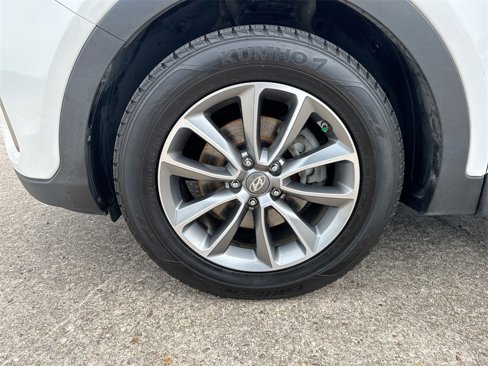 Used 2019 Hyundai Santa Fe XL SE image 12