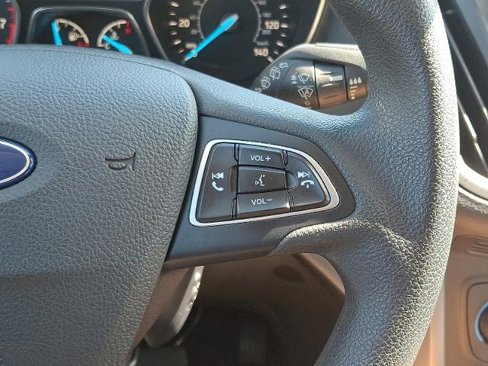 Certified 2019 Ford Escape SE image 22
