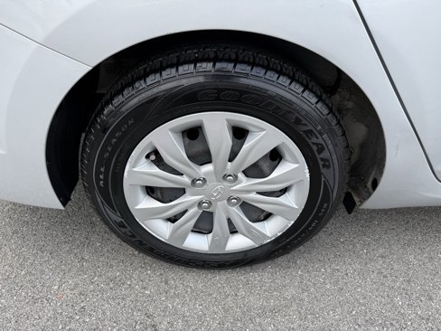 Used 2021 Hyundai Accent SE image 10