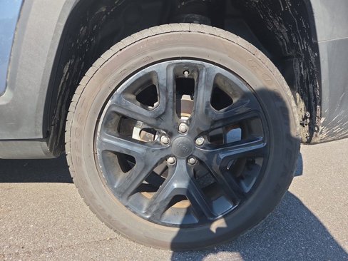 Used 2023 Jeep Renegade Altitude image 24