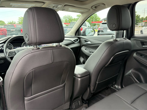 Used 2020 Buick Encore GX Essence w/ Experience Buick Package image 12