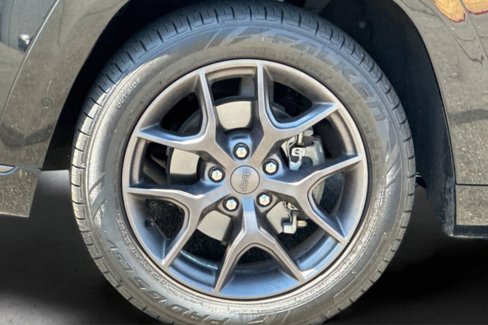 Used 2020 Jeep Grand Cherokee Limited X image 33