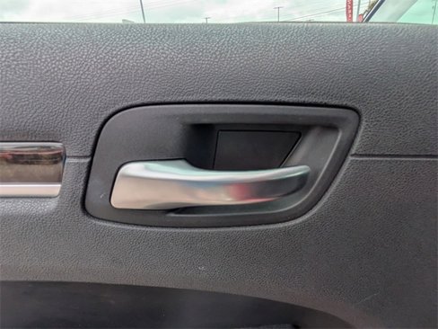 Used 2019 Chrysler 300 Limited image 29