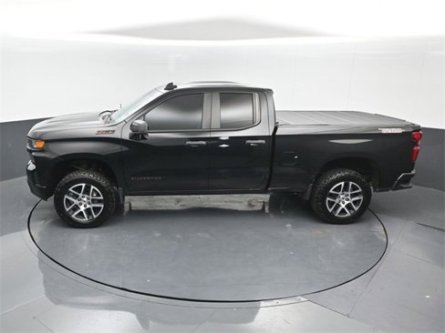 Used 2019 Chevrolet Silverado 1500 Custom Trail Boss w/ Custom Convenience Package image 12