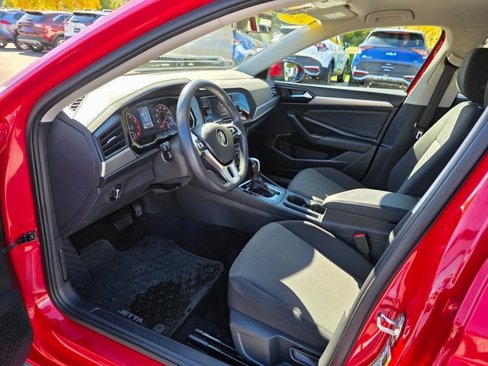 Used 2021 Volkswagen Jetta S image 14
