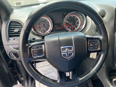 Used 2018 Dodge Grand Caravan SXT w/ Driver Convenience Group image 11