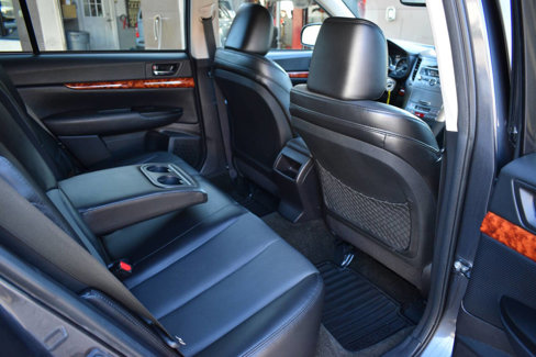 Used 2011 Subaru Outback 2.5i Limited image 13