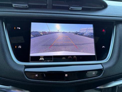 Used 2021 Cadillac XT6 Luxury image 16