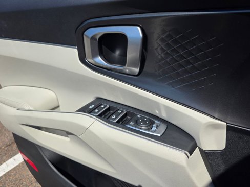 Used 2022 Kia Sorento S w/ Panoramic Sunroof Package image 15