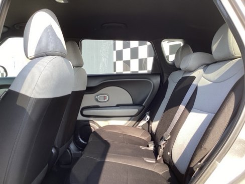 Used 2018 Kia Soul image 26