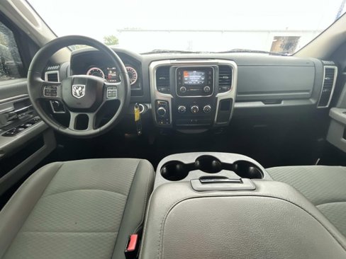Used 2016 RAM 1500 Classic SLT image 13