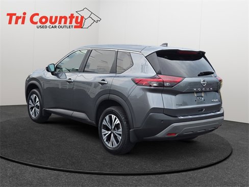 Used 2022 Nissan Rogue SV image 5