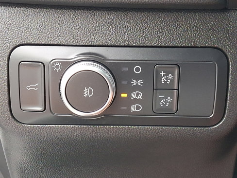 Certified 2022 Ford Escape Titanium image 25