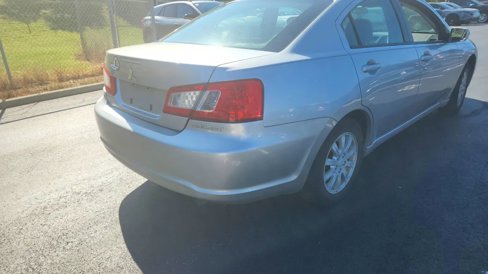 Used 2011 Mitsubishi Galant FE image 7