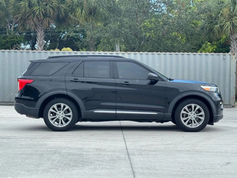 Used 2020 Ford Explorer XLT w/ Equipment Group 202A image 4