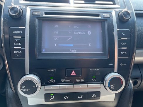 Used 2012 Toyota Camry SE image 22
