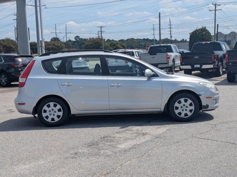 Used 2010 Hyundai Elantra GLS w/ Popular Equipment Pkg 2 image 4